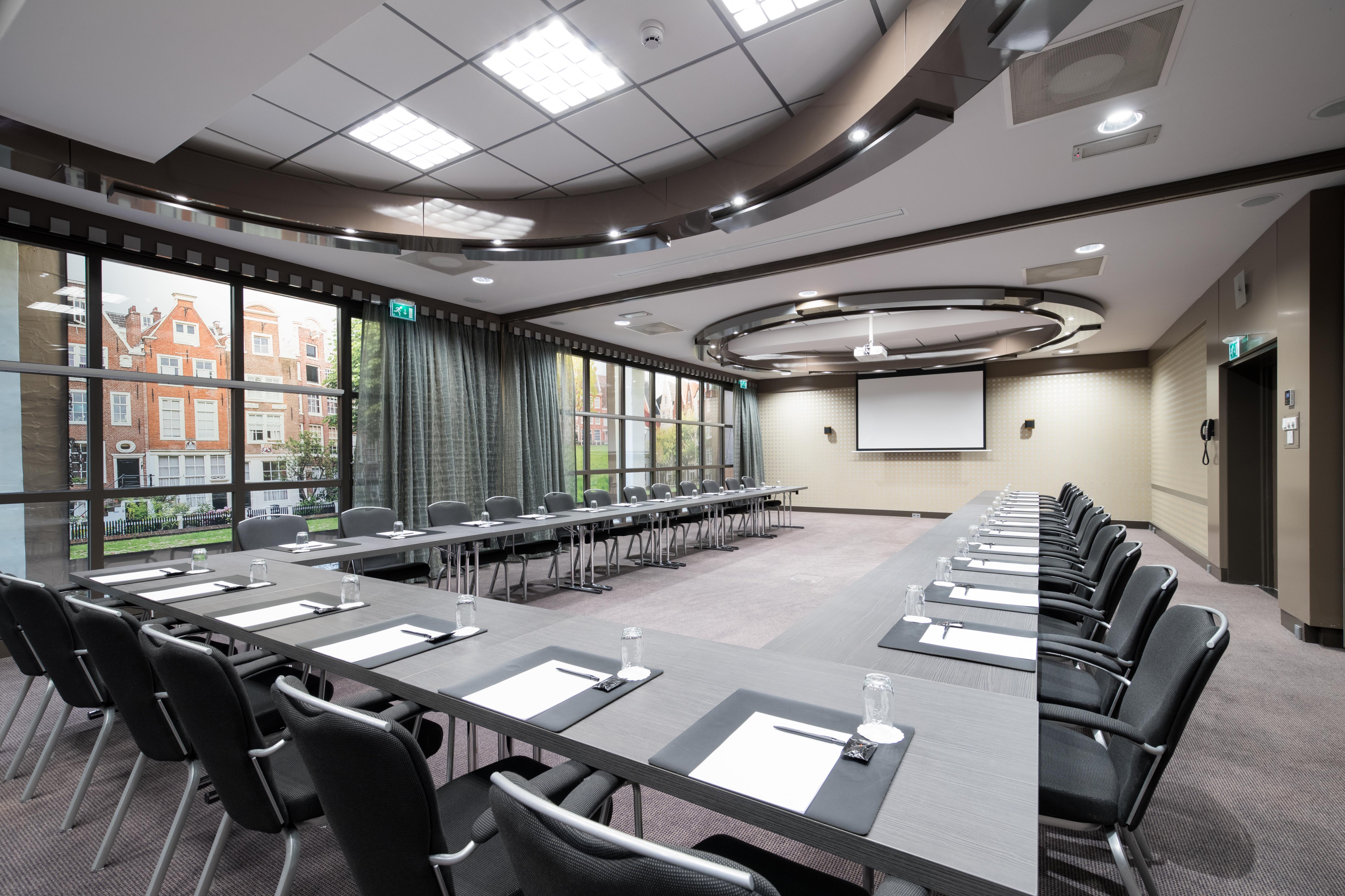 Bilderberg Garden Hotel Amsterdam Exterior photo The meeting room